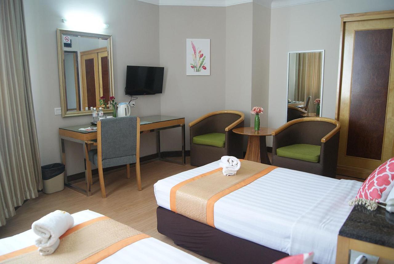 Tang Dynasty Hotel Kota Kinabalu Buitenkant foto