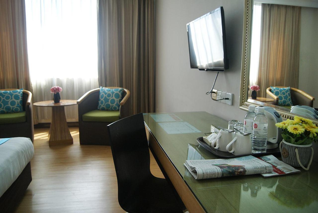 Tang Dynasty Hotel Kota Kinabalu Buitenkant foto