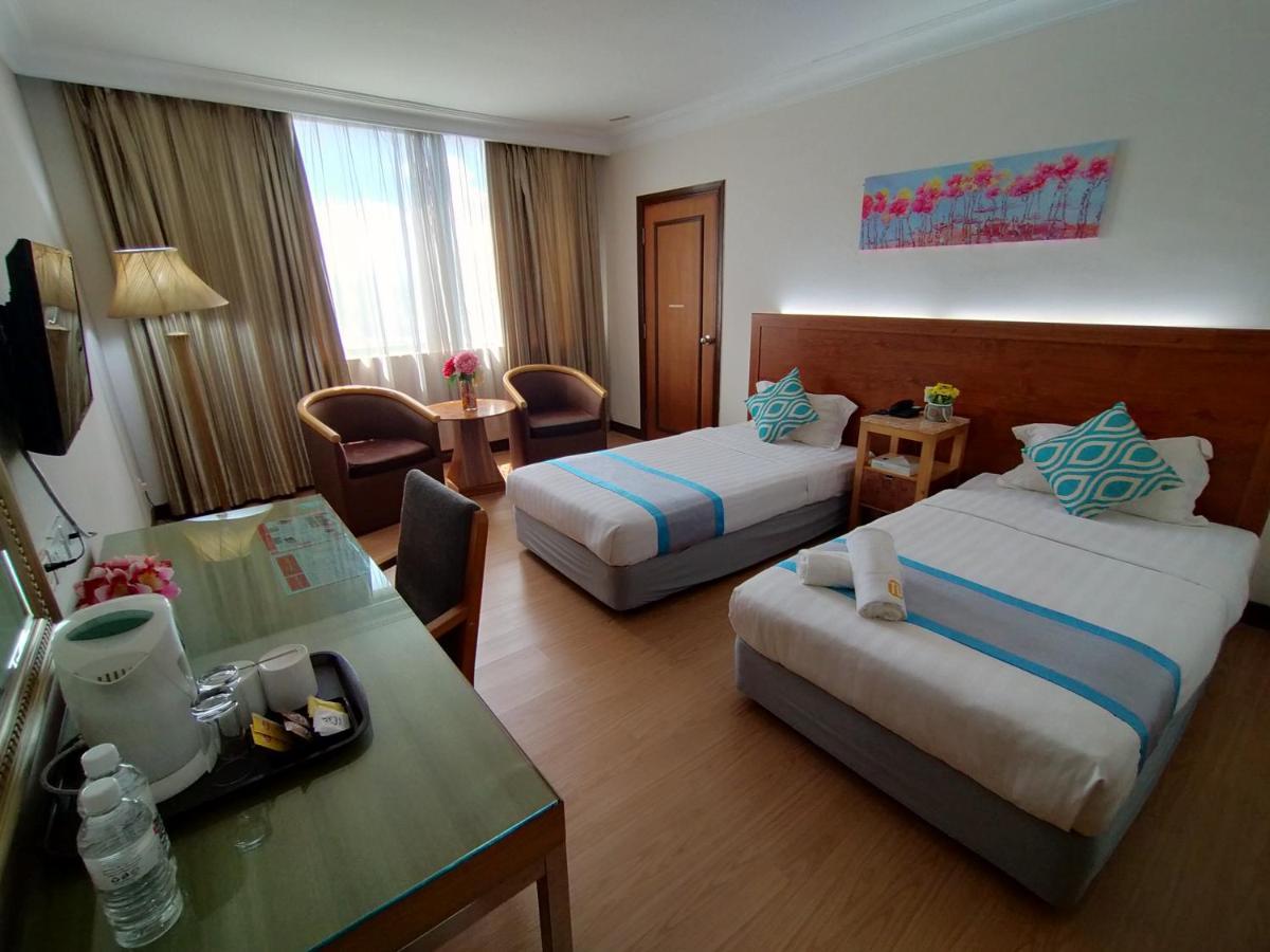 Tang Dynasty Hotel Kota Kinabalu Buitenkant foto